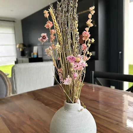 La Normandine, Mer, Histoire, Debarquement Gold Beach, Maison 4 Chambres, Spacieuse Avec Jardin Et Parking Gratuit Holiday home