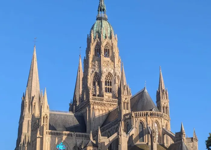 La Normandine, Mer, Histoire, Debarquement Gold Beach, Maison 4 Chambres, Spacieuse Avec Jardin Et Parking Gratuit Ferienhaus