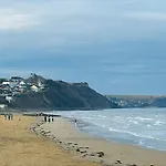Prázdninový dům La Normandine, Mer, Histoire, Debarquement Gold Beach, Maison 4 Chambres, Spacieuse Avec Jardin Et Parking Gratuit Asnelles
