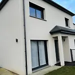 Nyaraló La Normandine, Mer, Histoire, Debarquement Gold Beach, Maison 4 Chambres, Spacieuse Avec Jardin Et Parking Gratuit
