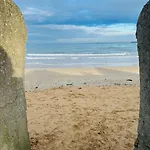 Prázdninový dům La Normandine, Mer, Histoire, Debarquement Gold Beach, Maison 4 Chambres, Spacieuse Avec Jardin Et Parking Gratuit