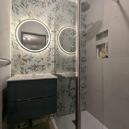 Prázdninový dům La Normandine, Mer, Histoire, Debarquement Gold Beach, Maison 4 Chambres, Spacieuse Avec Jardin Et Parking Gratuit *