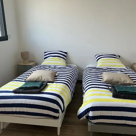 La Normandine, Mer, Histoire, Débarquement Gold Beach, Maison 4 Chambres, Spacieuse Avec Jardin Et Parking Gratuit Asnelles