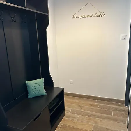 Prázdninový dům La Normandine, Mer, Histoire, Debarquement Gold Beach, Maison 4 Chambres, Spacieuse Avec Jardin Et Parking Gratuit Asnelles