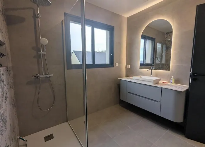 La Normandine, Mer, Histoire, Debarquement Gold Beach, Maison 4 Chambres, Spacieuse Avec Jardin Et Parking Gratuit Asnelles