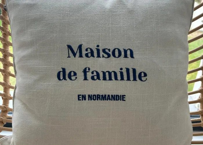 La Normandine, Mer, Histoire, Debarquement Gold Beach, Maison 4 Chambres, Spacieuse Avec Jardin Et Parking Gratuit Nyaraló