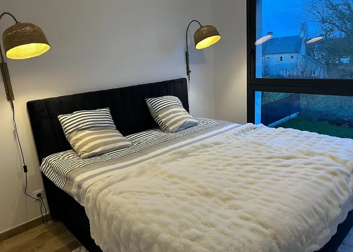 Holiday home La Normandine, Mer, Histoire, Debarquement Gold Beach, Maison 4 Chambres, Spacieuse Avec Jardin Et Parking Gratuit Asnelles