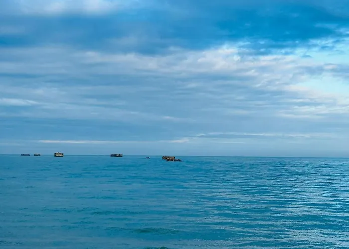 La Normandine, Mer, Histoire, Debarquement Gold Beach, Maison 4 Chambres, Spacieuse Avec Jardin Et Parking Gratuit * Asnelles