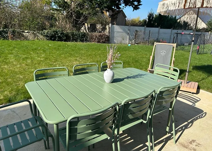 La Normandine, Mer, Histoire, Debarquement Gold Beach, Maison 4 Chambres, Spacieuse Avec Jardin Et Parking Gratuit Holiday home Asnelles